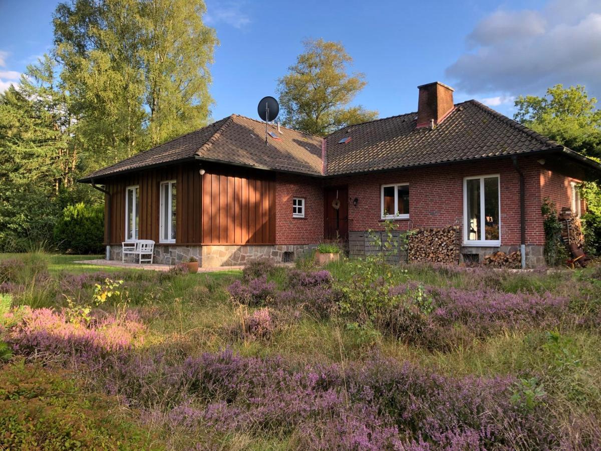 Landhaus Mitten In Der Lueneburger Heide Undeloh Bagian luar foto